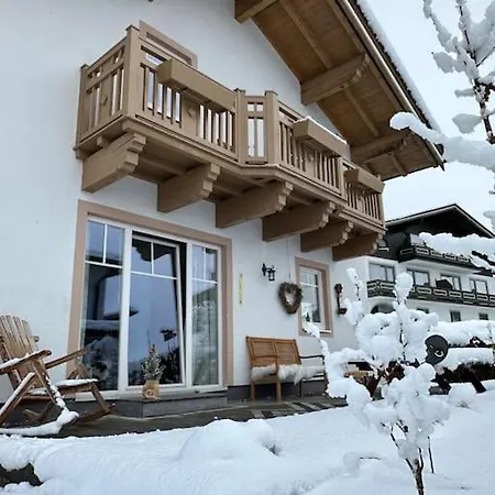 Bergglueck Holiday home Piesendorf