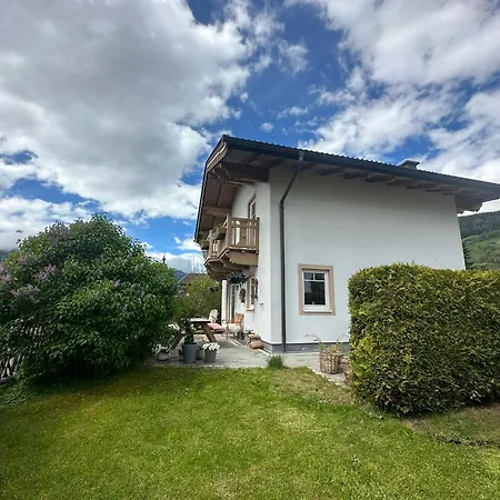 Bergglueck Holiday home Piesendorf